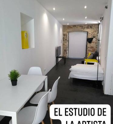 Alburquerque House | El Estudio de La Artista - El casar de Leo