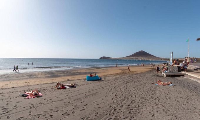 Granadilla de Abona Apartment | El Medano 2 - Two Bed with unlimited wifi internet