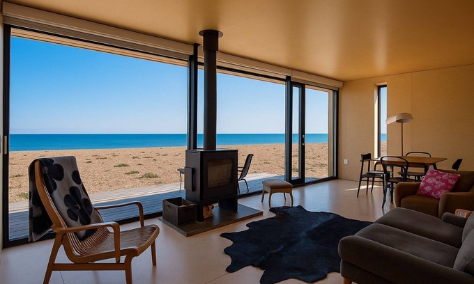 Willesborough House | El Ray by Bloom Stays - designer house on the beachfront, a great location!