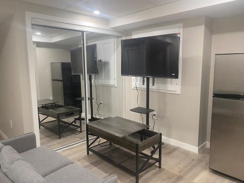 Winnipeg Apartment | Elegance Lounge