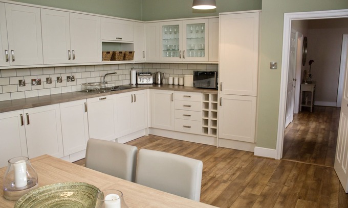Berwick-upon-Tweed Apartment | Elegant 2 bedroom townhouse in the heart of beautiful Berwick upon Tweed