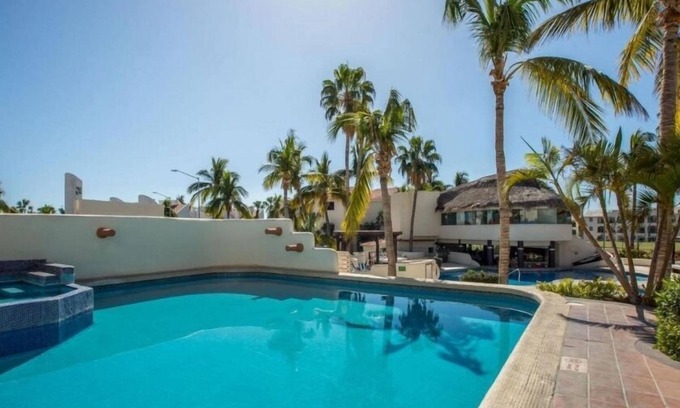 Campo de Golf Fonatur Hotel | Elegant 2BR Condo for Friends