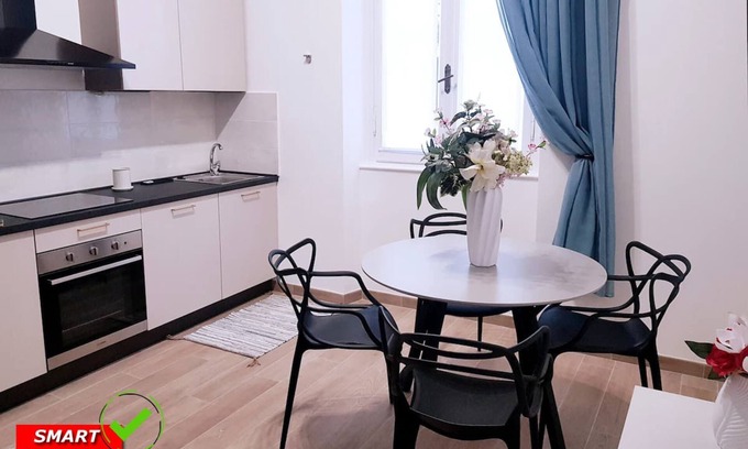 San Vincenzo Apartment | Elegant and charming apartment in the heart of Genoa