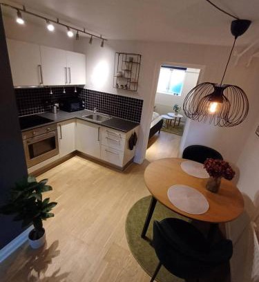 Aalborg Apartment | Elegant Apartment In Central Aalborg