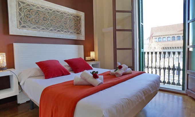 Sant Antoni Apartment | Elegant apartment in the heart of the city