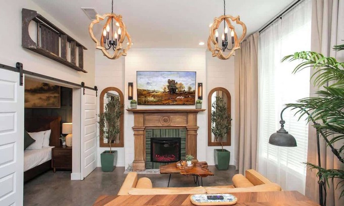 The Nations Apartment | Elegant Apartment in Nashville's The Nations