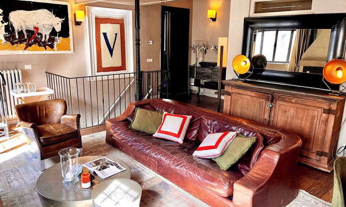 Sant' Ambrogio Apartment | Elegant apartment with terrace in historic center