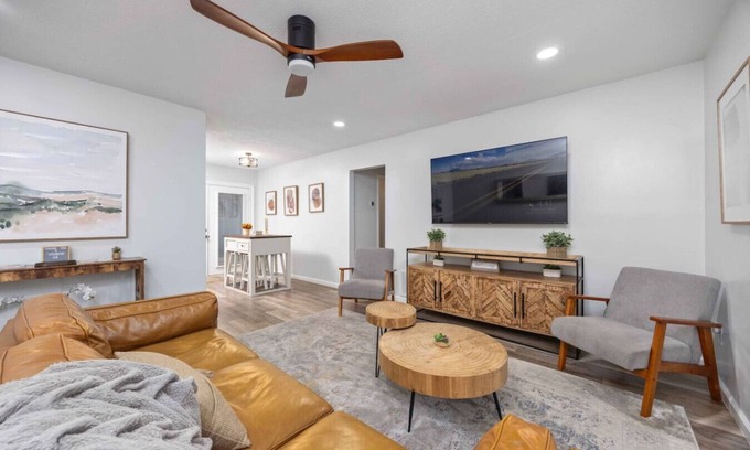 Columbus Apartment | Elegant APT/8mi to FT Moore/walk to Lakebottom