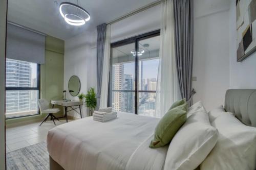 Dubai Marina Apartment | Elegant Cozy Marina Home