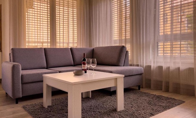 Old Town Apartment | Elegant Escape Apartment I - City Centre & Free Parking