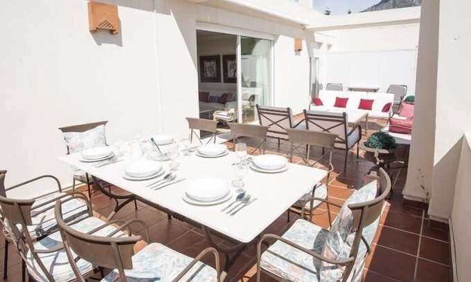 Marbella Apartment | ELEGANT FLAT FOR A HOLIDAY TO REMEMBER IN THE HEART OF MARBELLA’S GOLDEN MILE