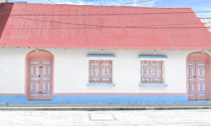 Flores Apartment | Elegant House The Heart Of Flores