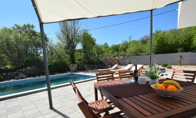 Gostinjac Villa | Elegant Villa Karin with pool