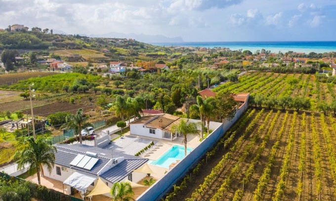 Trappeto House | Elegant Villa with Pool