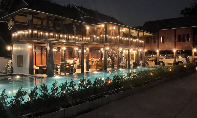 San Pa Thong House | Elephant House and Bungalows