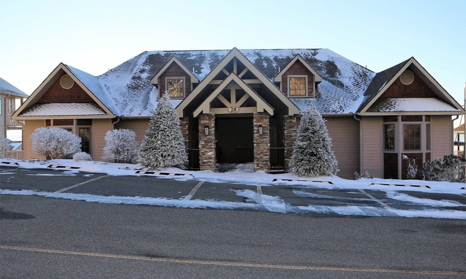 Sugar Mountain Condo | 'Elevation Station' at 5100 ft w/Panormic Views
