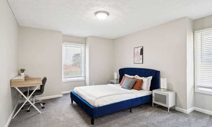 East Point Apartment | Elite at Cityview 19J I Spacious 2 Bed 2 Bath