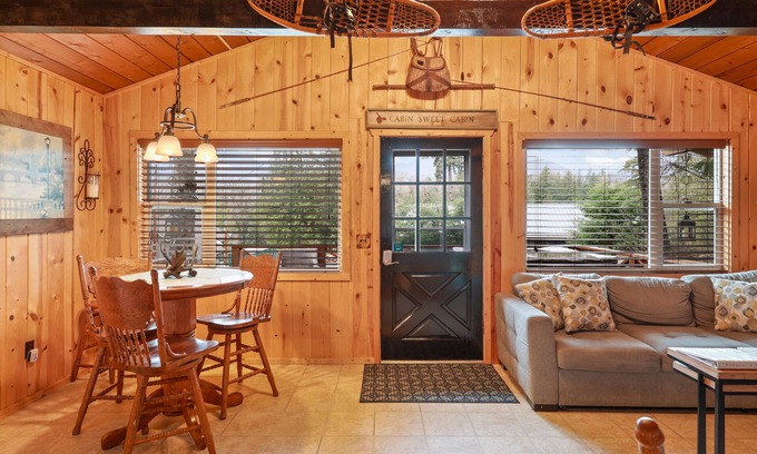 Packwood Cabin | Elk Cabin, Hot Tub, AC, Fire Pit, River Access