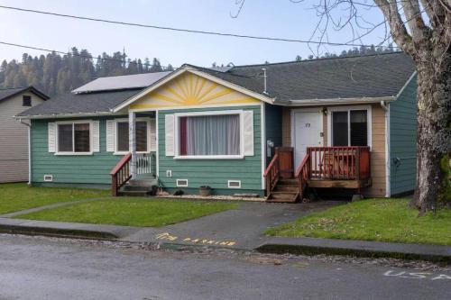 Orick House | Elk Meadow Cabins 17B Gold Rush - Single Room