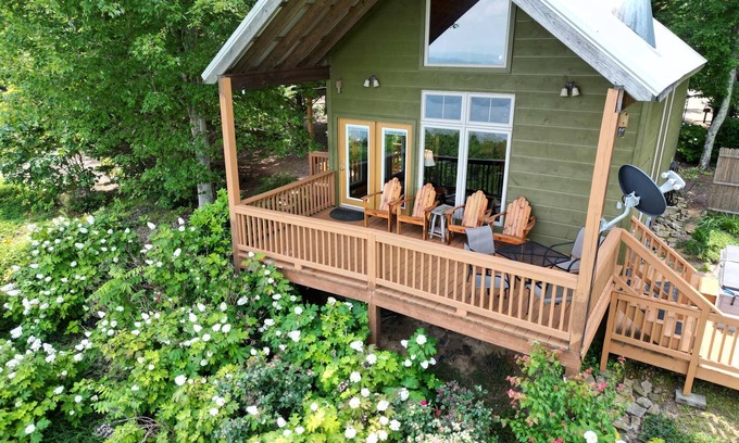 Bryant Cabin | Elk Ridge Cabin – Private Hot Tub & Stunning Views