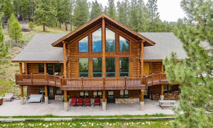 Tamarack Apartment | Elk Ridge Retreat .