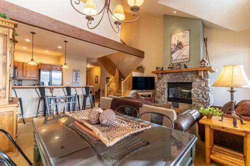 Keystone Apartment | Elk Run Villas 9576 by Summit County Mountain Retreats