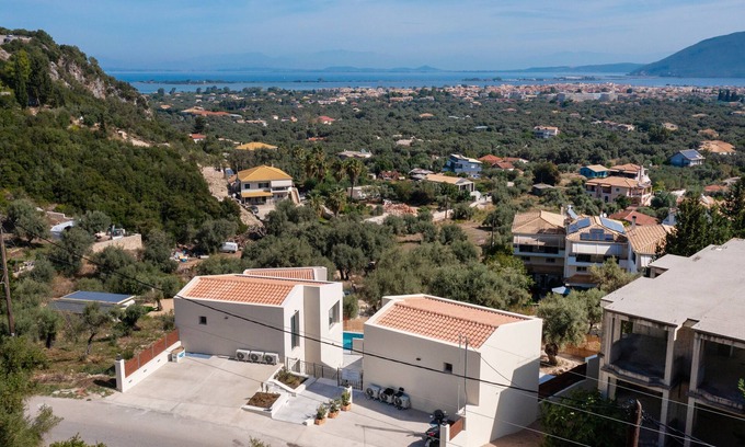 Apolpaina Villa | Elthea Villa 1 in Apolpena, Lefkada