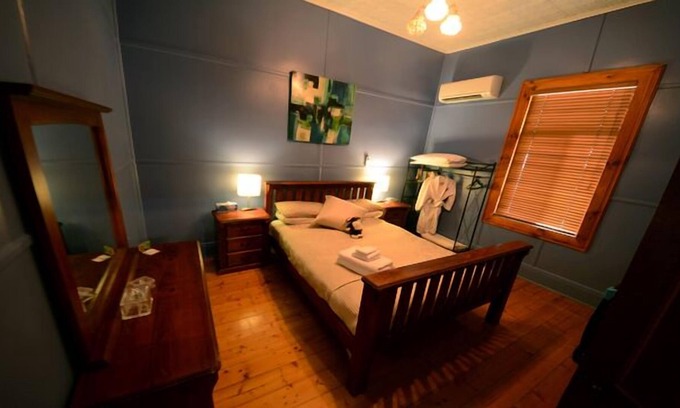 Broken Hill Cottage | Emaroo Argent Cottage