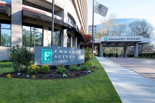 North Bethesda Hotel | Embassy Suites by Hilton Bethesda Washington DC