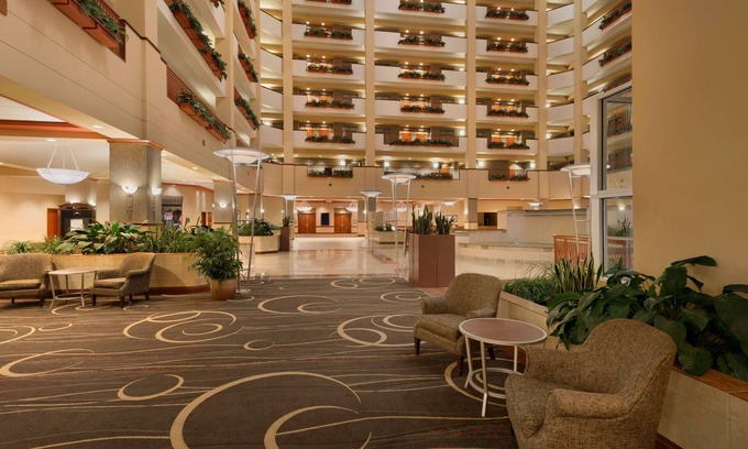 Franklin Hotel | Embassy Suites by Hilton Franklin Cool Springs