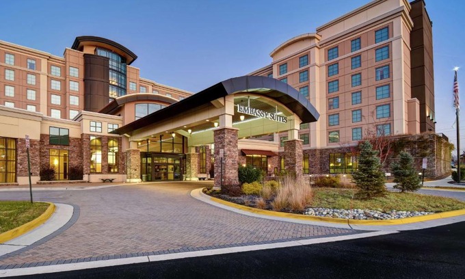 Springfield Hotel | Embassy Suites Springfield