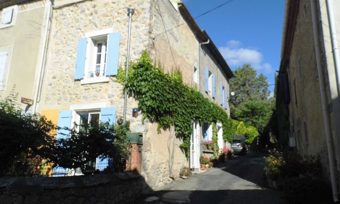Embres-et-Castelmaure House | Embres. Vast, pretty traditional house, renovated stone, welcoming, superb area