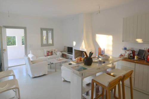 Agia Anna House | EMELIAS HOUSE SEA SIDE