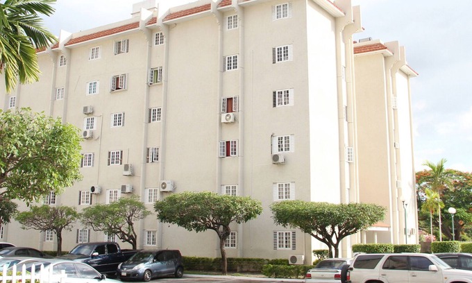 Camperdown Apartment | EMERALD APT @OAKLANDS KINGSTON 876 528-0668