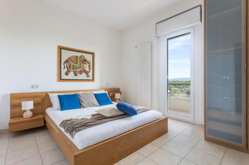 Torre Grande Apartment | Emerald Wave - House on the beach with pool