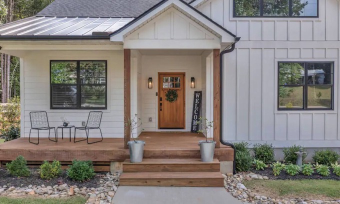 Greenville - Spartanburg House | Emmy’s House - Modern Farm House near Paris Mtn