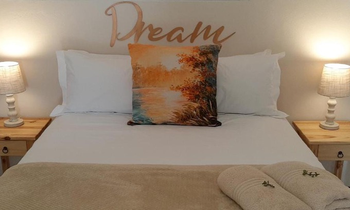 Beaufort West Apartment | En Route