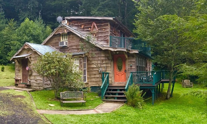 Jefferson Cottage | Enchanted Cottage In Ashe County