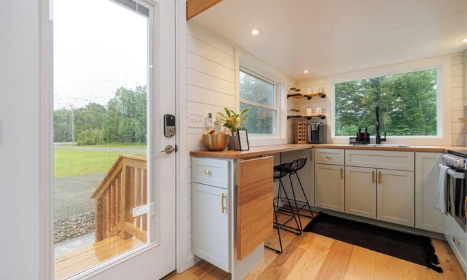 Ellsworth Apartment | Enchanting Tiny Home Near Acadia