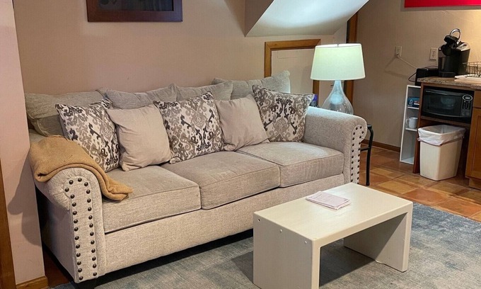 Crested Butte Apartment | End Unit;walk to lifts-Large decks summer;your private oasis.Ski History Exhibit