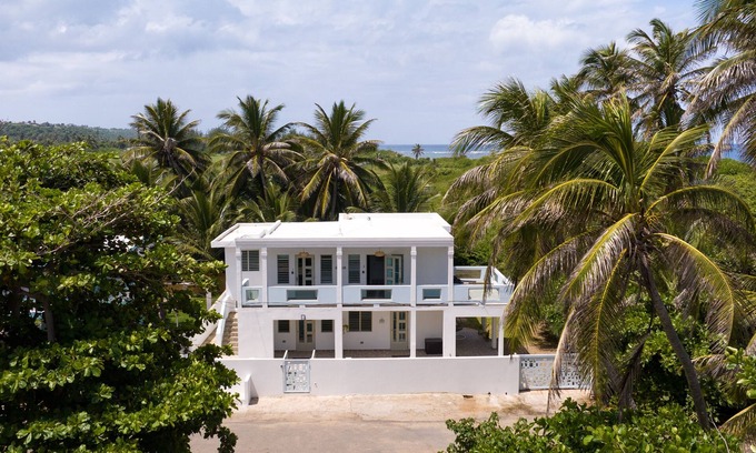 Bajura Condo | Endless Summer Beach House - Beach Access Pool