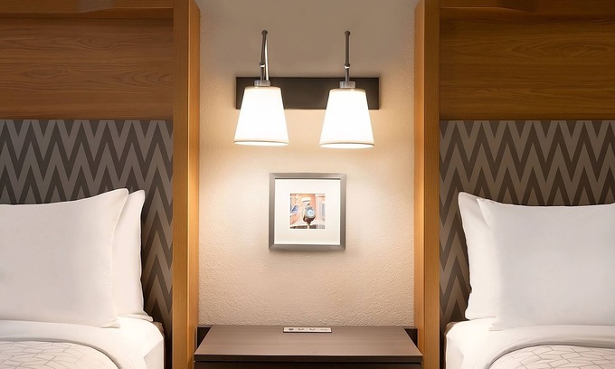 Fort Worth Hotel | Enjoy a Hassle-Free and Suiting Stay! 3 Family-friendly Units! Indoor Pool
