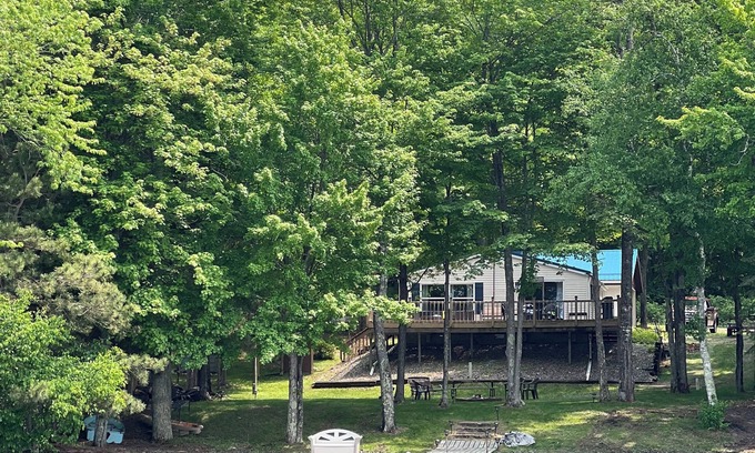 Crandon Cottage | Enjoy Bishop Lake ice fishing along snowmobile trails and garage your sled!