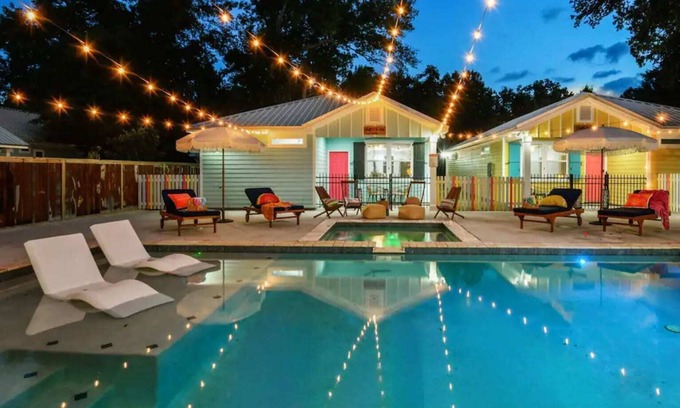 Bay St Louis House | Enjoy luxurious accommodations at LaMaison Cotiere