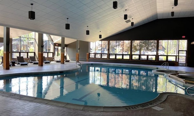 Schroon Lake Hotel | Enjoy Scenic Sunset from Outdoor Firepit | Perfect For Family Stay