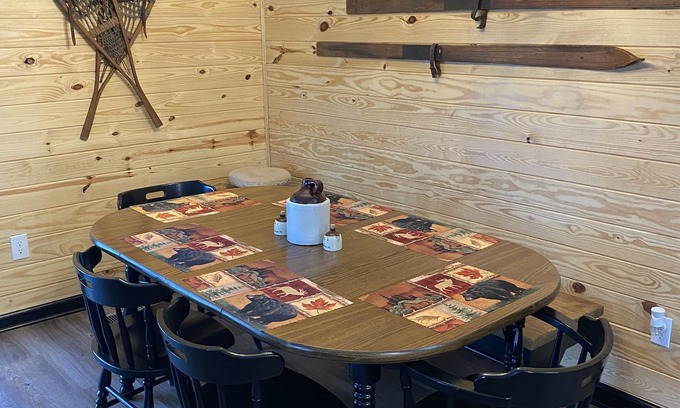 Millers Creek Cabin | Enjoy spectacular views just seconds from the Blue Ridge Parkway.