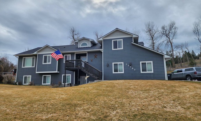 Missoula House | Enjoy the peaceful atmosphere of Lolo! No cleaning fee!