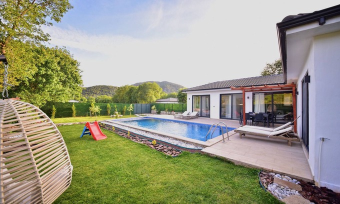 Fethiye Villa | Enjoyable villa Matisse with AC in charming Fethiye