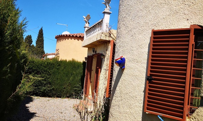 Torroella de Montgri House | ENSOLEILING AND RELAXING STAY AT THE CASA PEPITA REFRESHED IN 2023 (kitchen etc.)