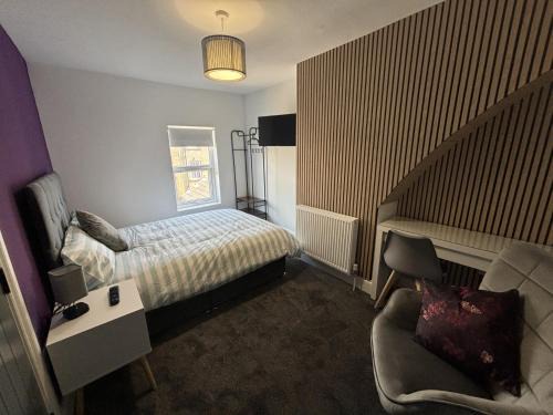 Barrow-in-Furness House | Ensuite Rooms Serviced Accommodation close to BAE